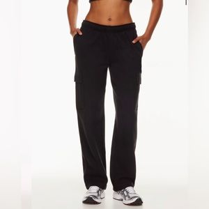 Tna Cozy Fleece Mega Cargo Sweatpant in Black